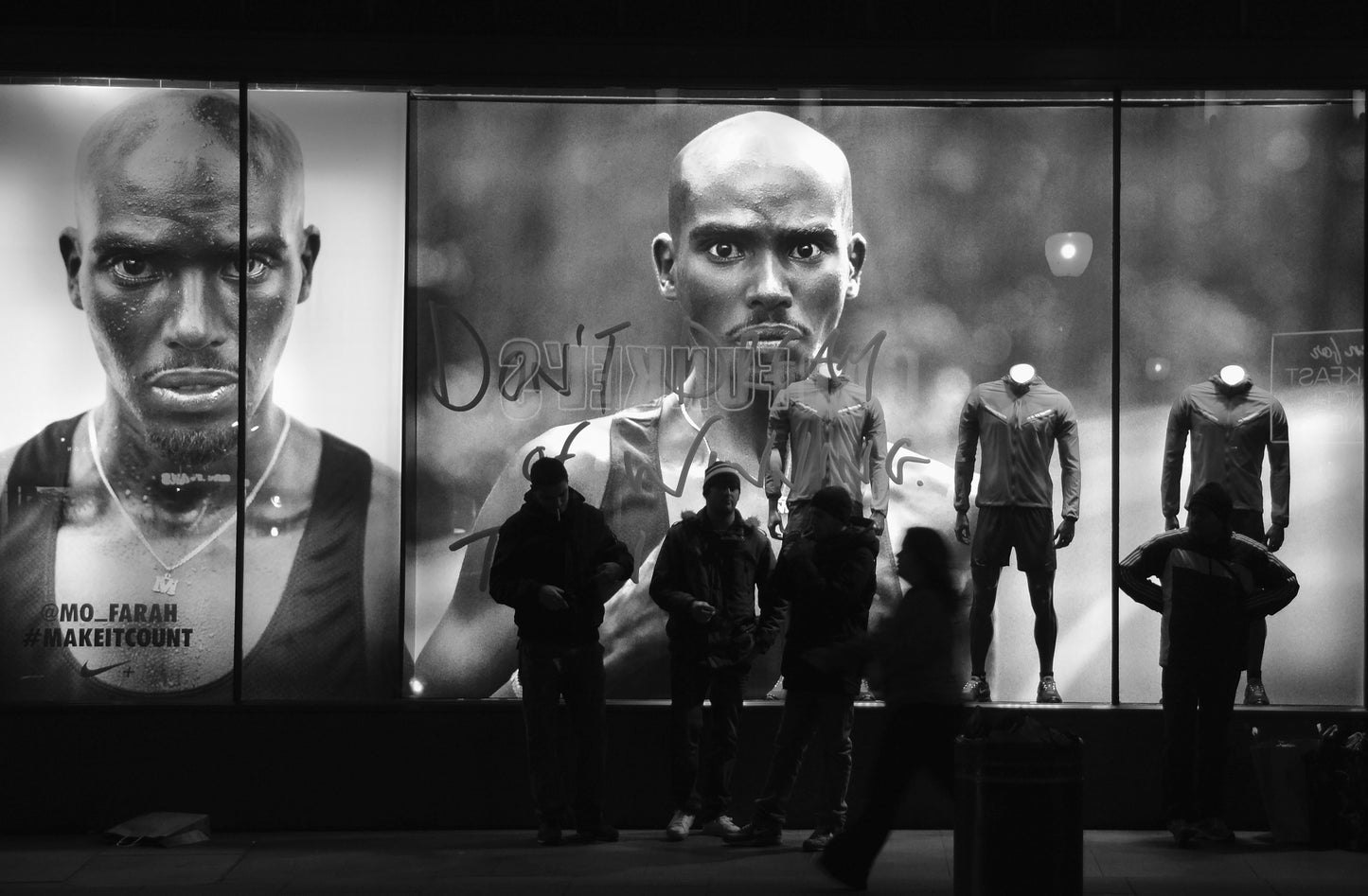 VITRINES LONDONIENNE